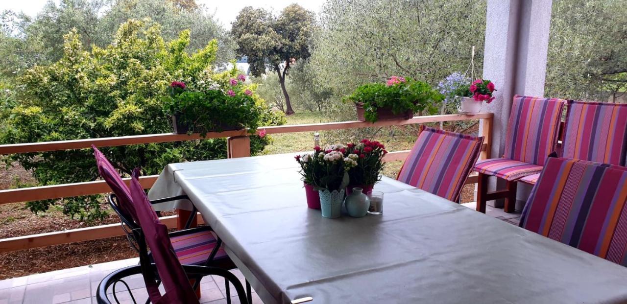 Apartman Rabatin Sveti Filip i Jakov Buitenkant foto